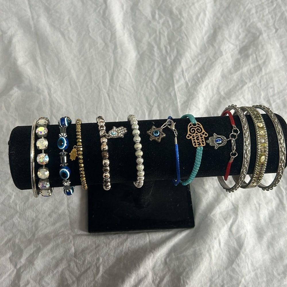 Bracelet 💎 Collection With Stand